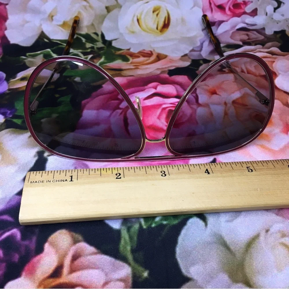Chloe sunglasses metal red & silver rim FLAWED AS IS from rtr with case